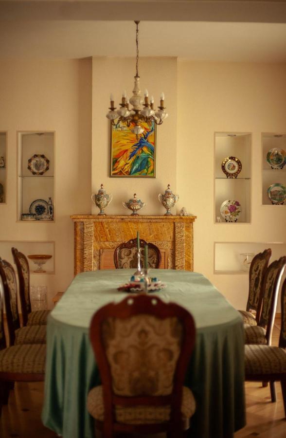 Neli & Zaal Guest House Telavi Ngoại thất bức ảnh