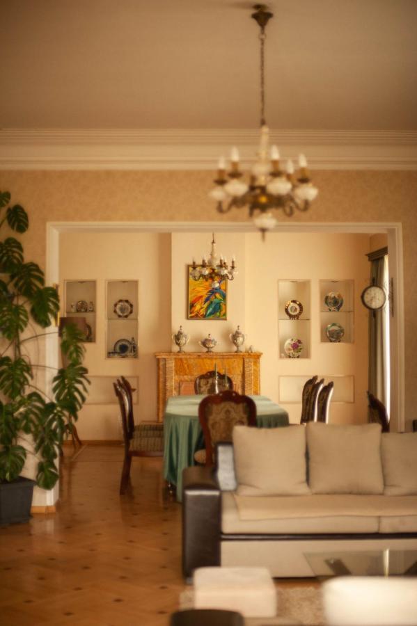 Neli & Zaal Guest House Telavi Ngoại thất bức ảnh