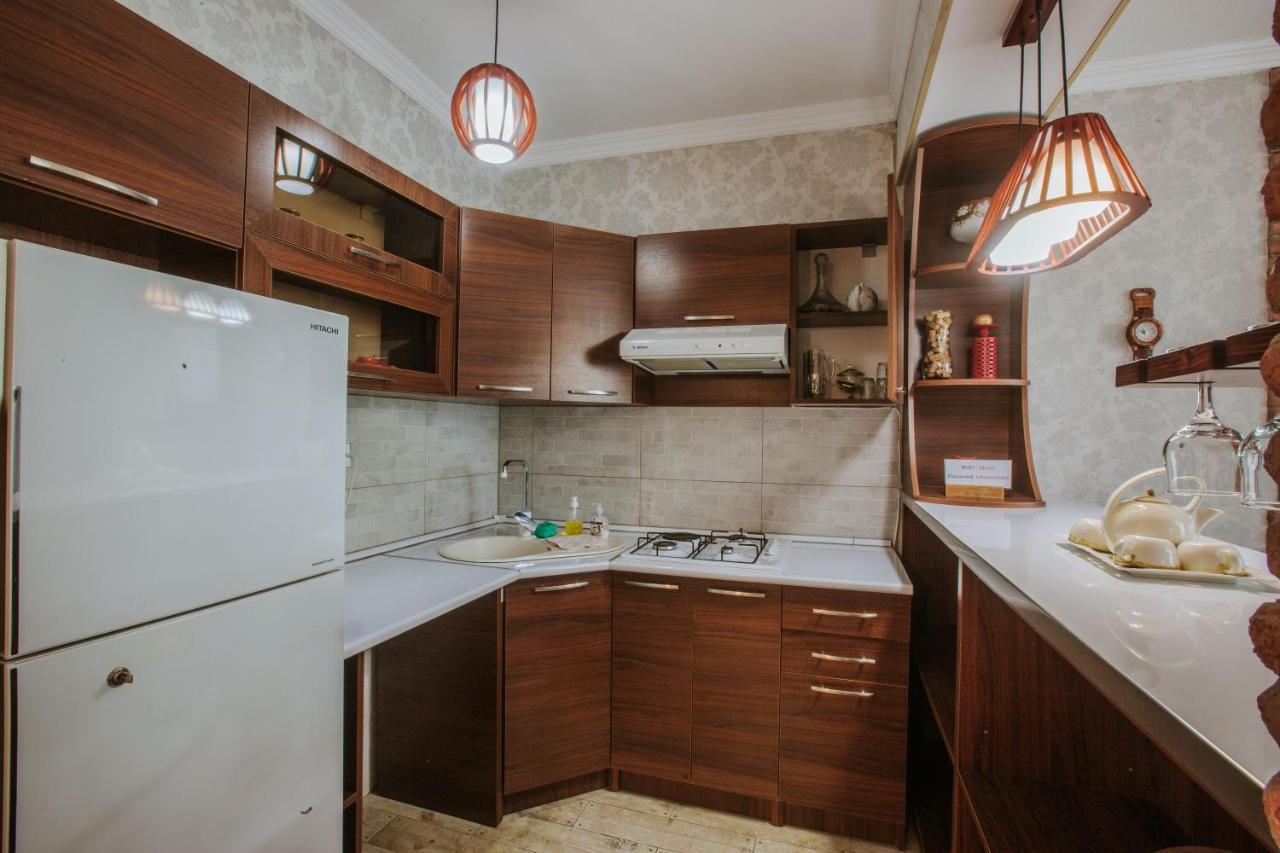 Neli & Zaal Guest House Telavi Ngoại thất bức ảnh