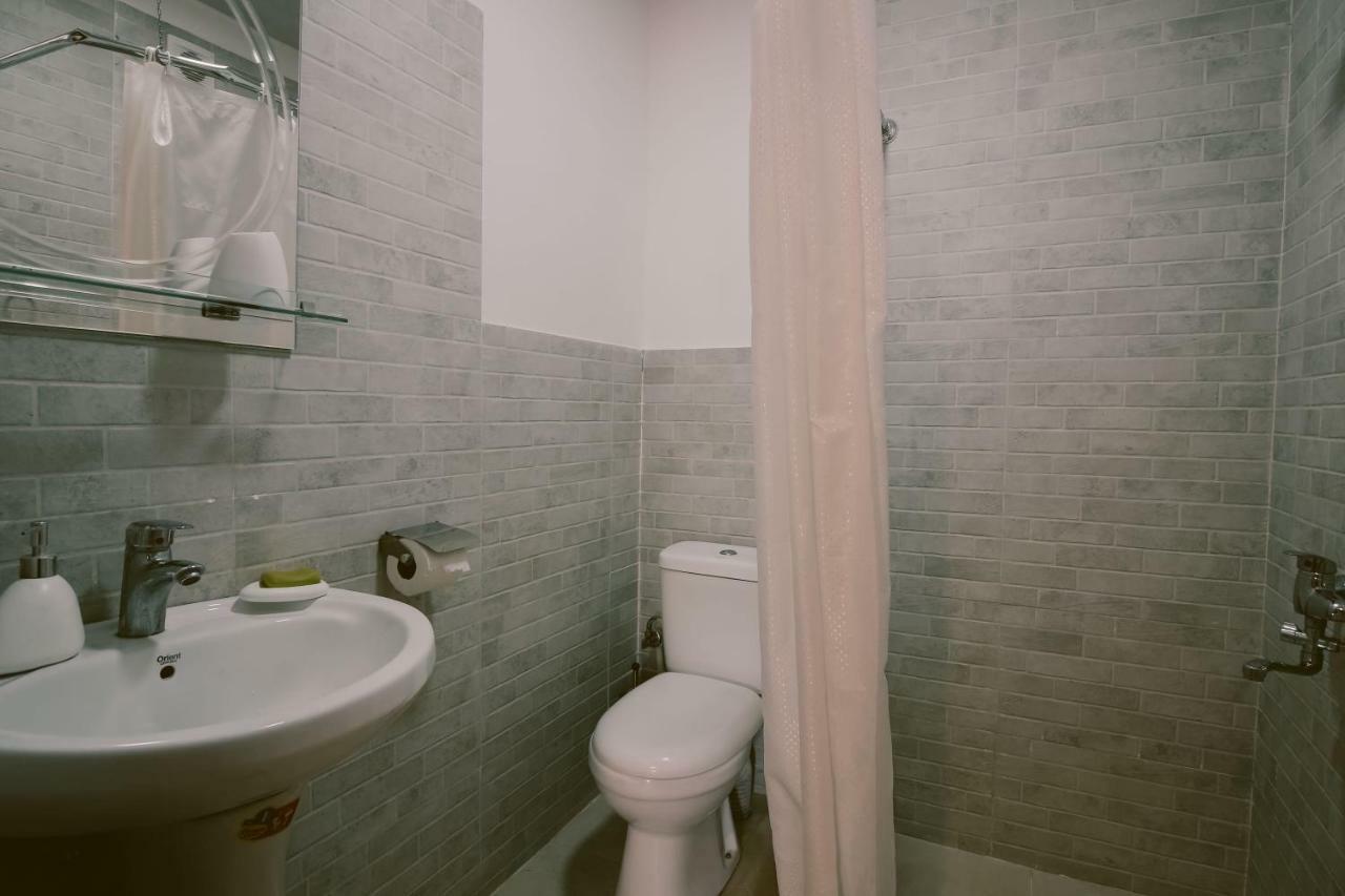Neli & Zaal Guest House Telavi Ngoại thất bức ảnh
